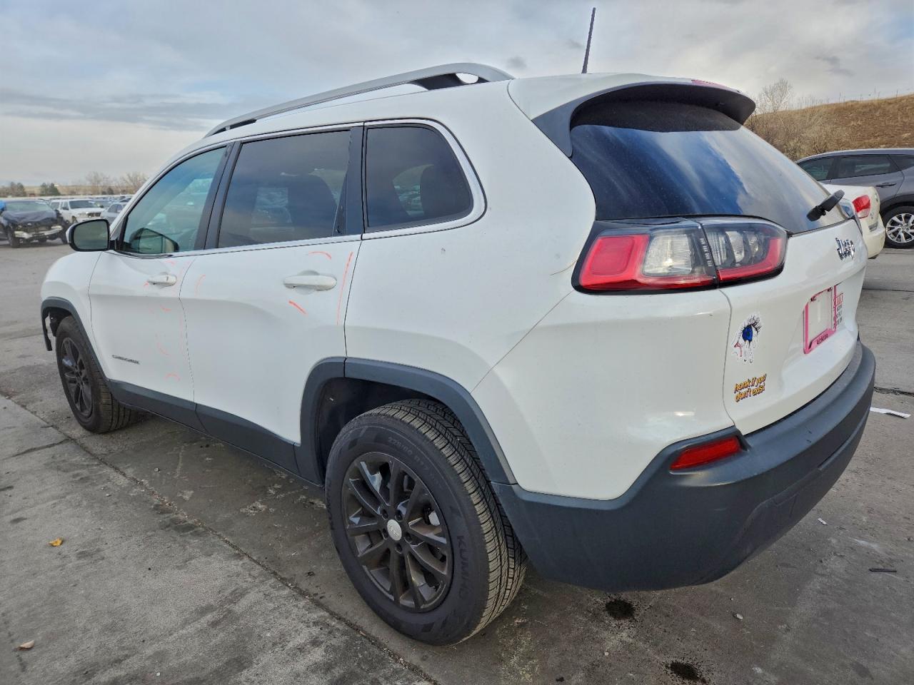 Jeep Grand Cherokee Latitude Image 2