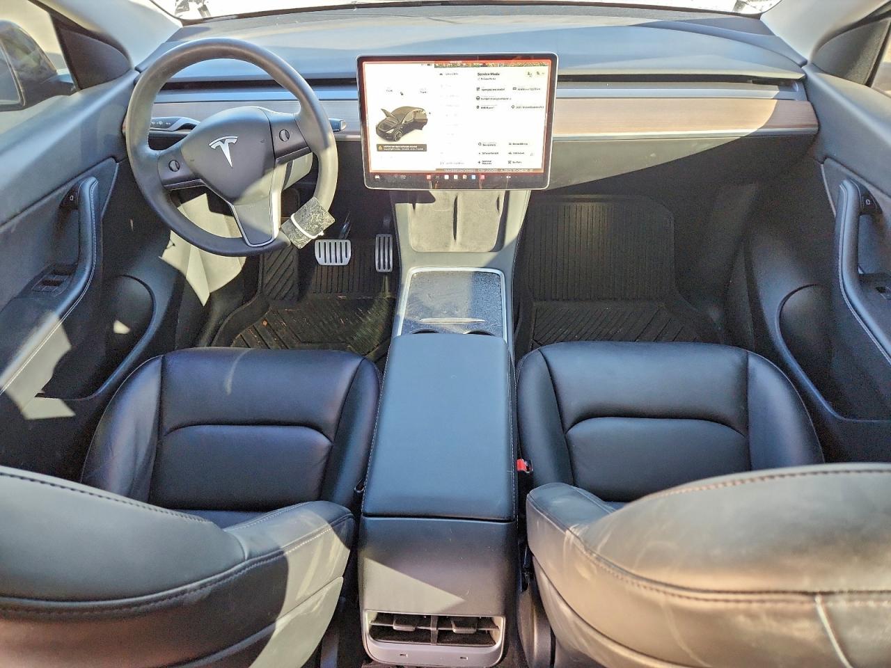 Tesla Model Y Image 11