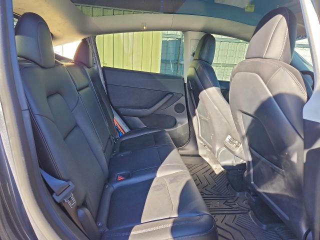 Tesla Model Y Image 8