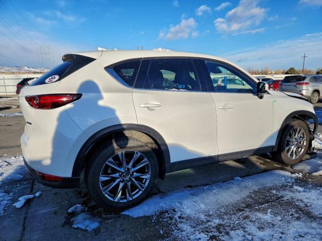 Mazda Cx Signature Image 2