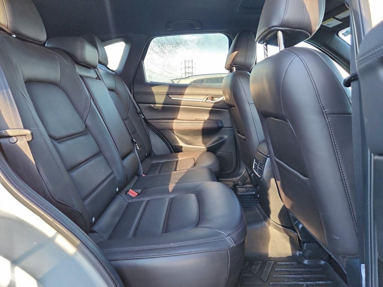 Mazda Cx Signature Image 8