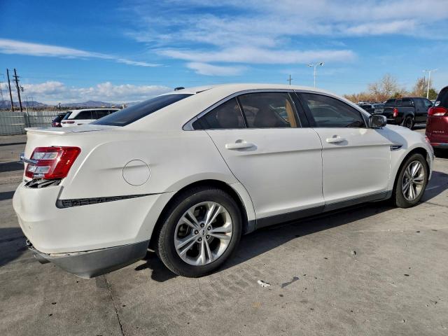 Ford Taurus Sel Image 5