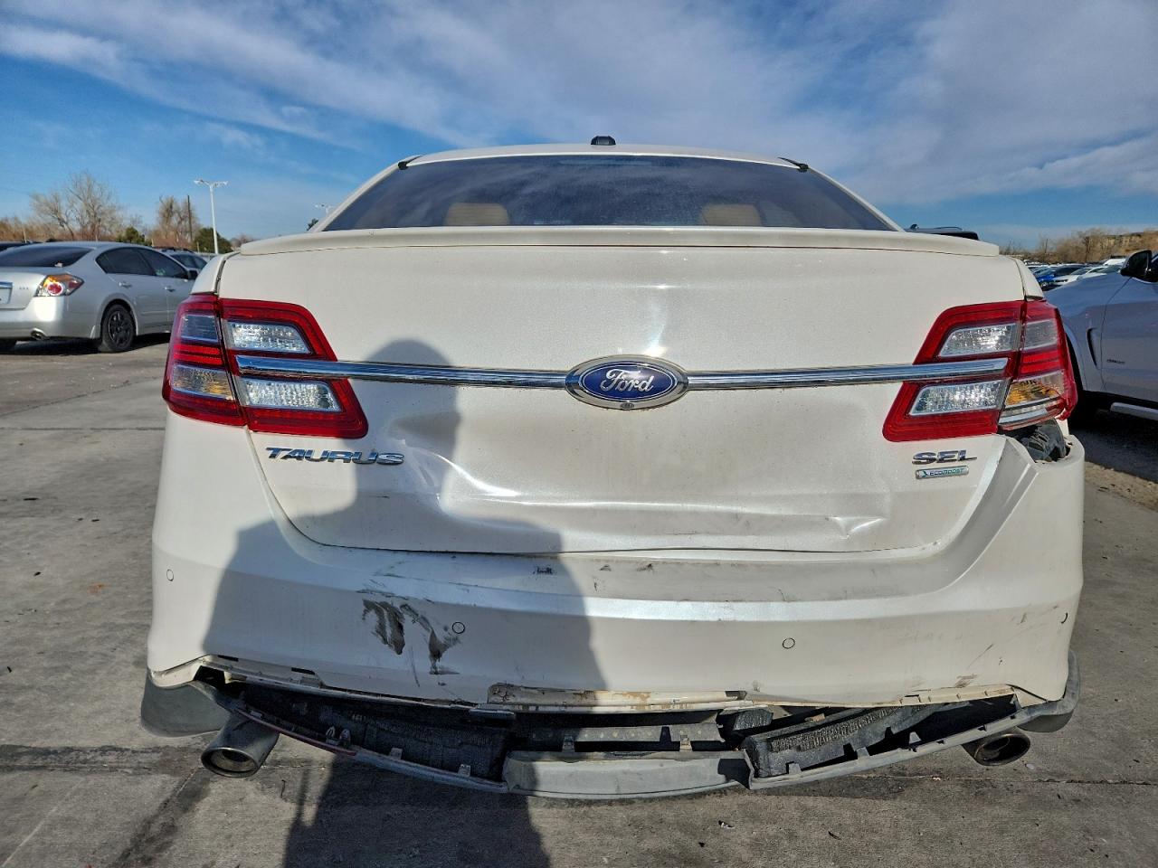 Ford Taurus Sel Image 6