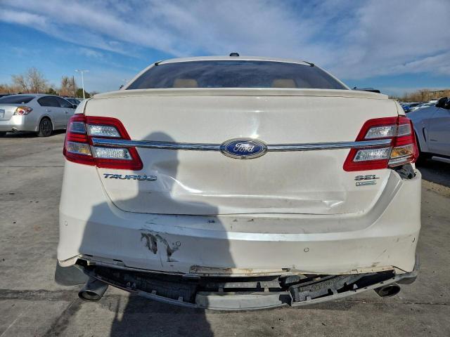 Ford Taurus Sel Image 6