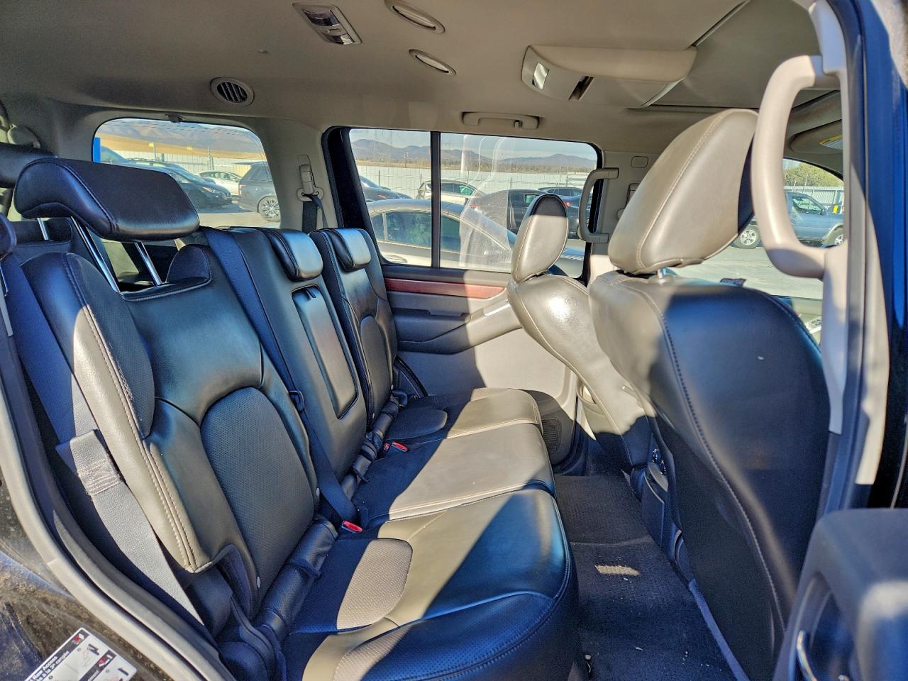 Nissan Pathfinder S Image 7