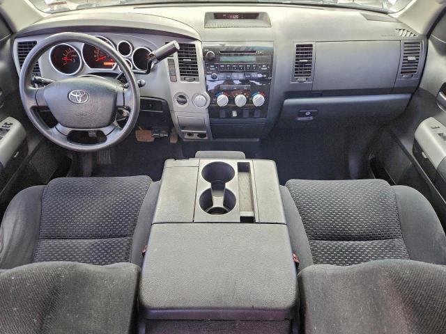 Toyota Tundra Double Cab Image 10