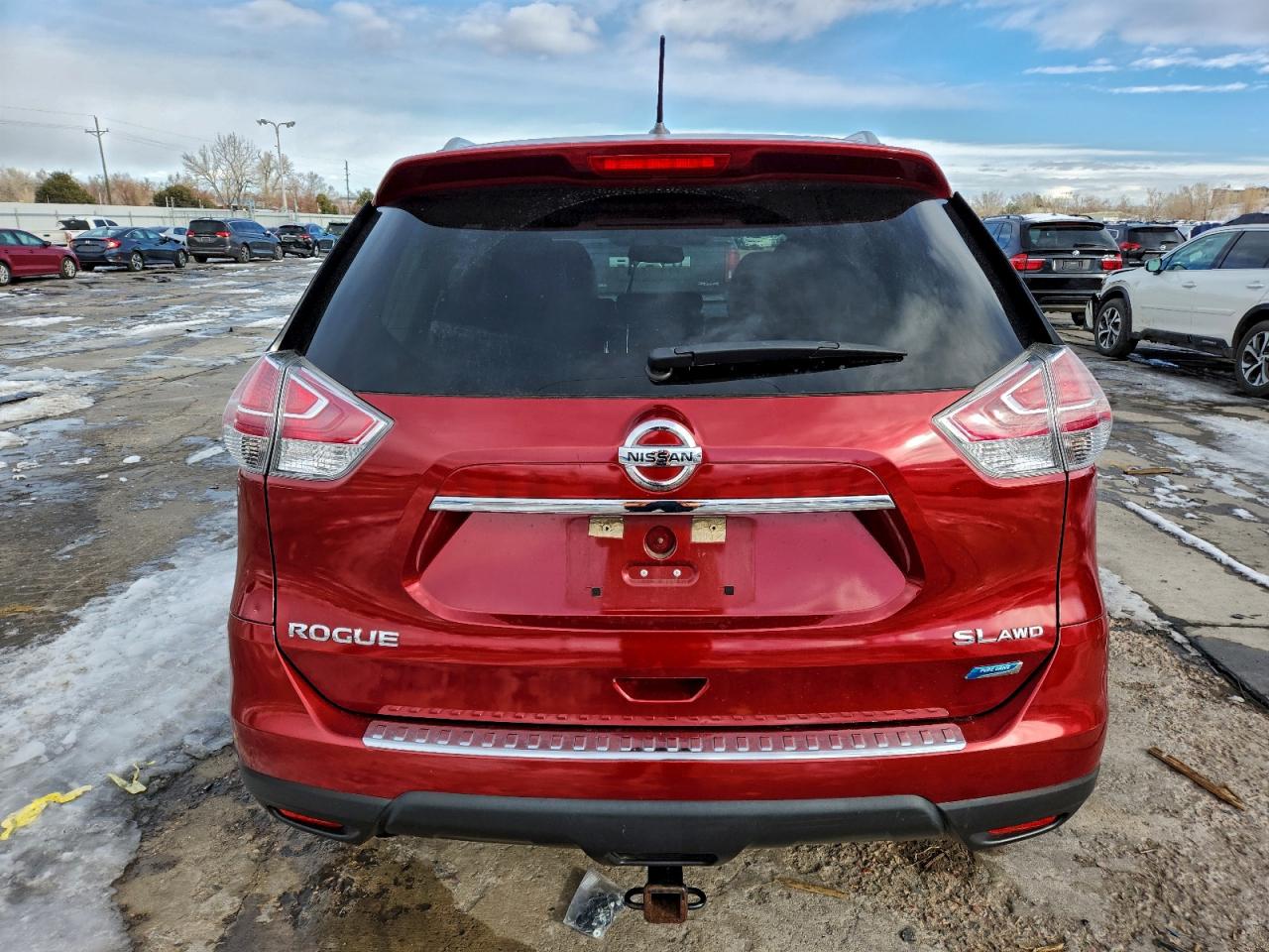 Nissan Rogue S Image 3