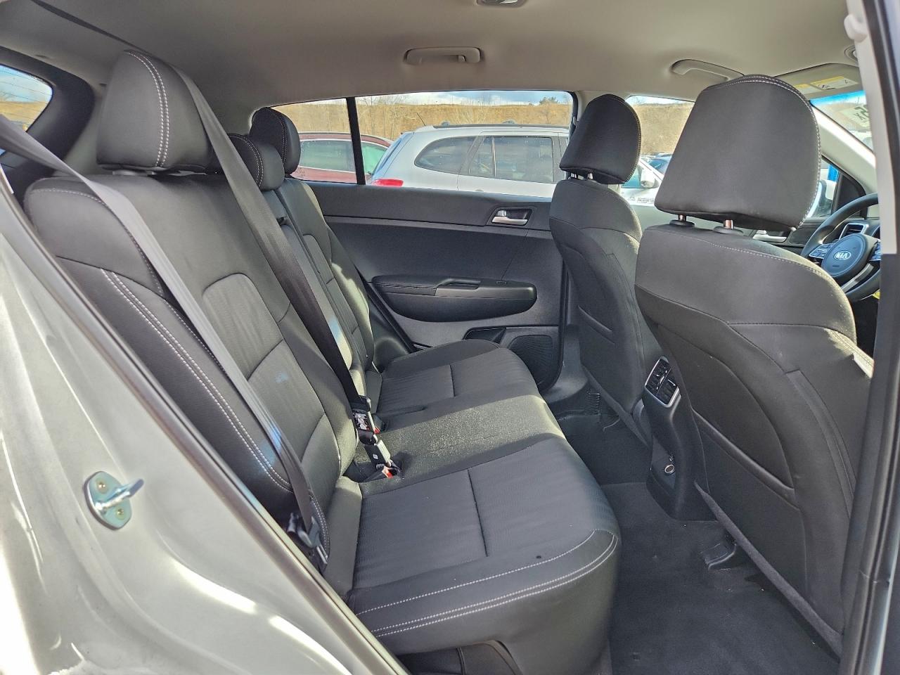 Kia Sportage Lx Image 9
