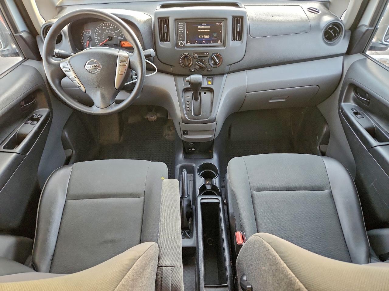 Nissan Nv 2.5s Image 6