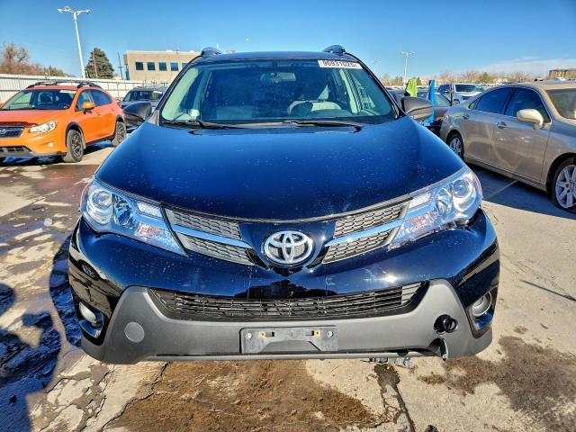 Toyota RAV4 Le Image 6