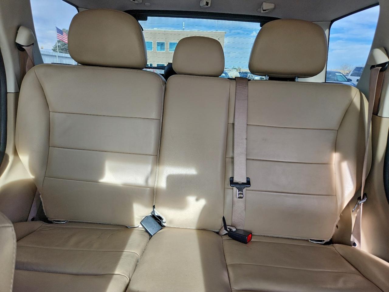 Ford Escape Limited Image 11