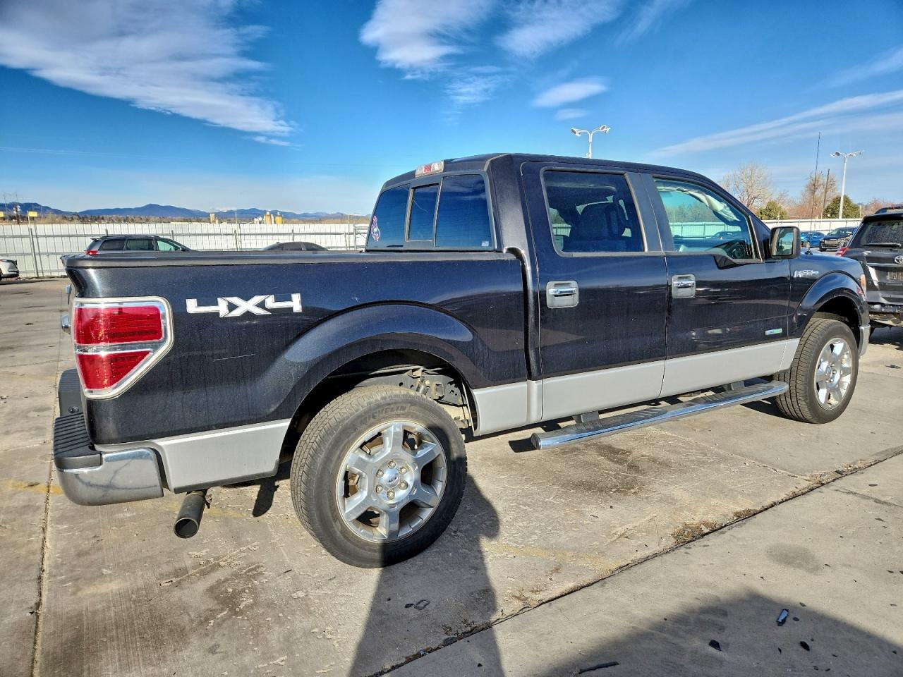Ford F-150 Supercrew Image 3