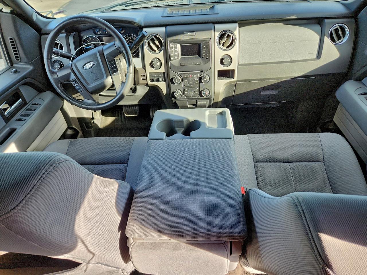 Ford F-150 Supercrew Image 6