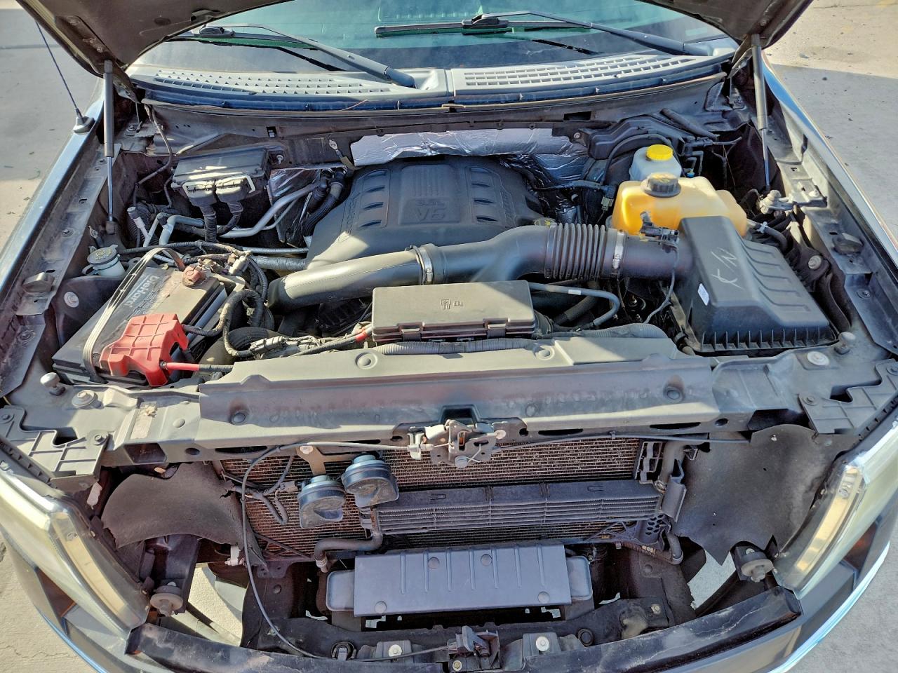 Ford F-150 Supercrew Image 7