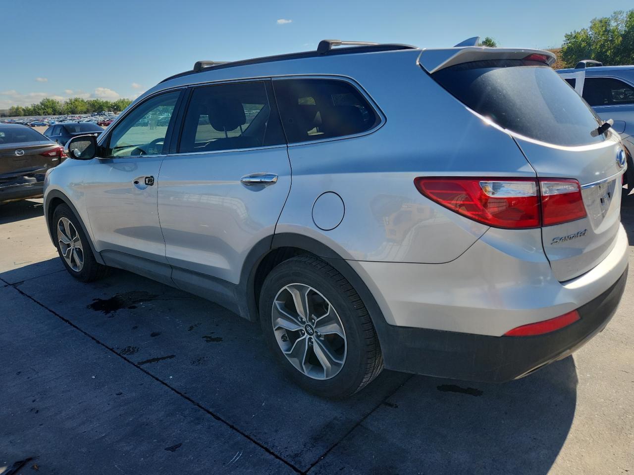 Hyundai SANTA FE Gls Image 2