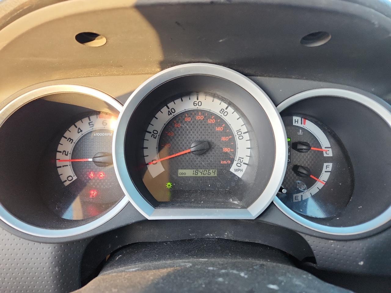 Toyota Tacoma Image 10