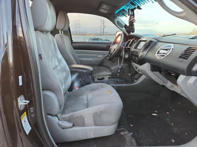 Toyota Tacoma Image 8