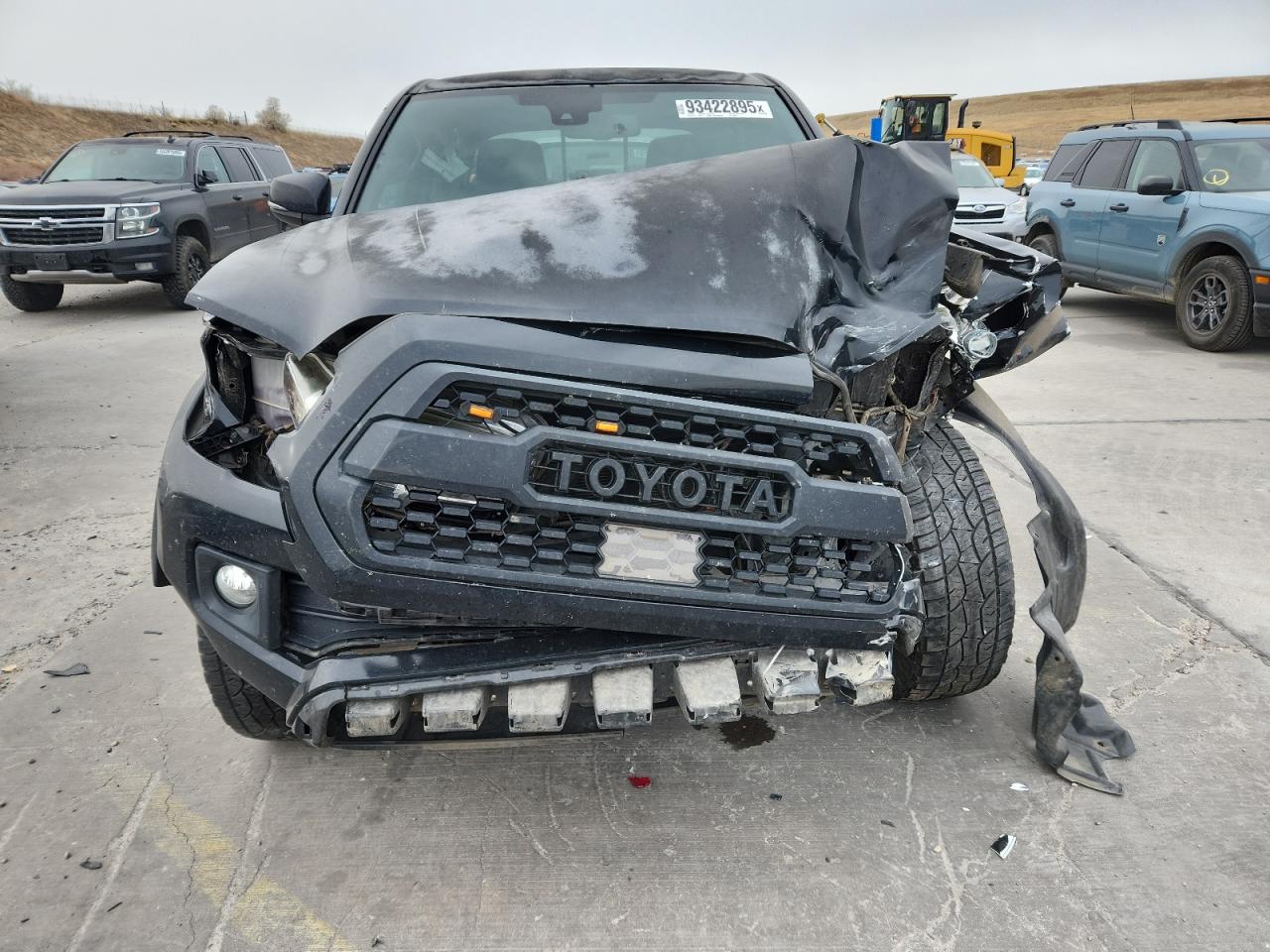 Toyota Tacoma Double Cab Image 4