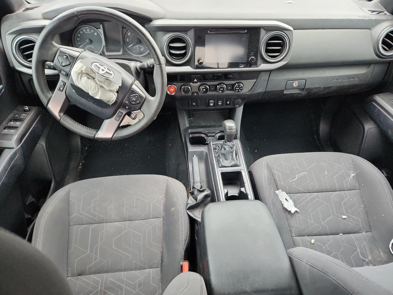 Toyota Tacoma Double Cab Image 6