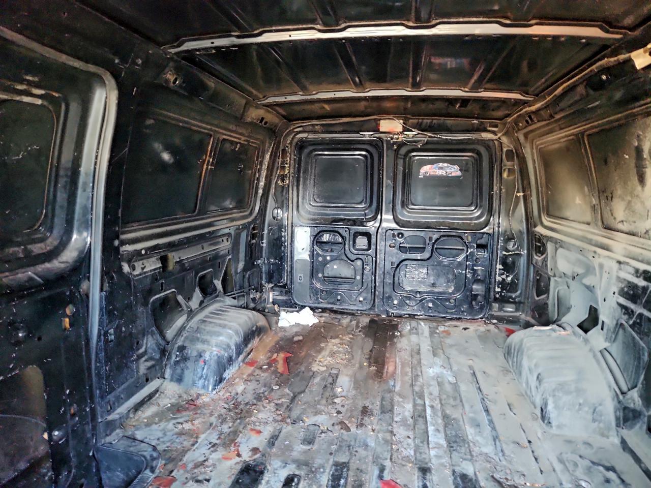 Ford Econoline E250 Van Image 9