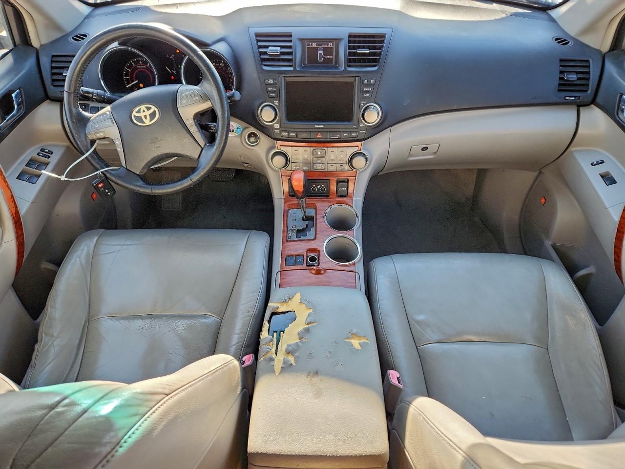 Toyota Highlander Limited Image 5