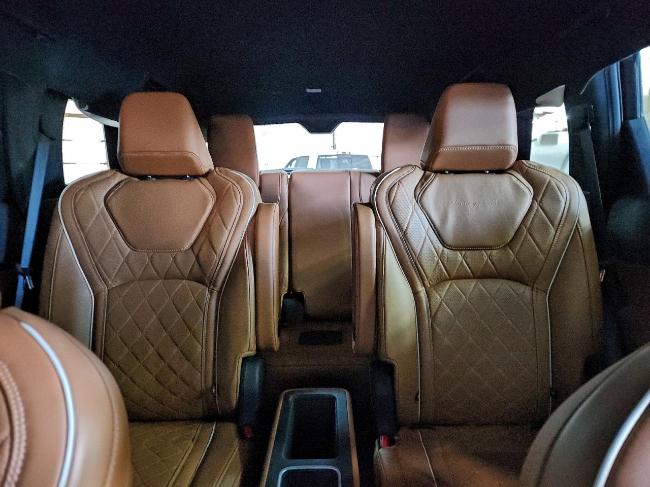 INFINITI Qx Autograph Image 8