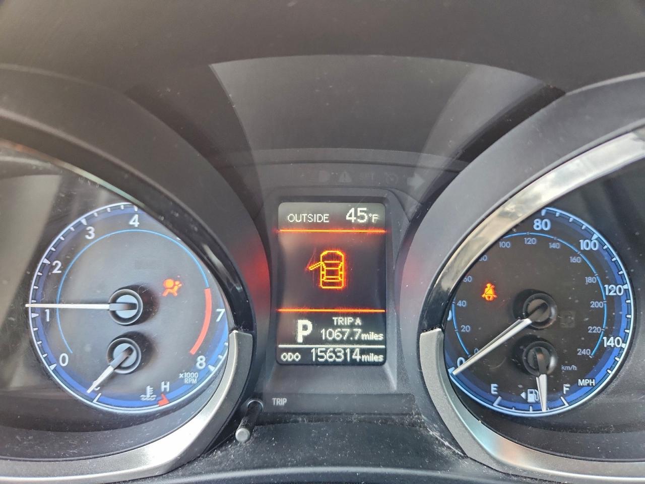 Toyota Corolla L Image 7