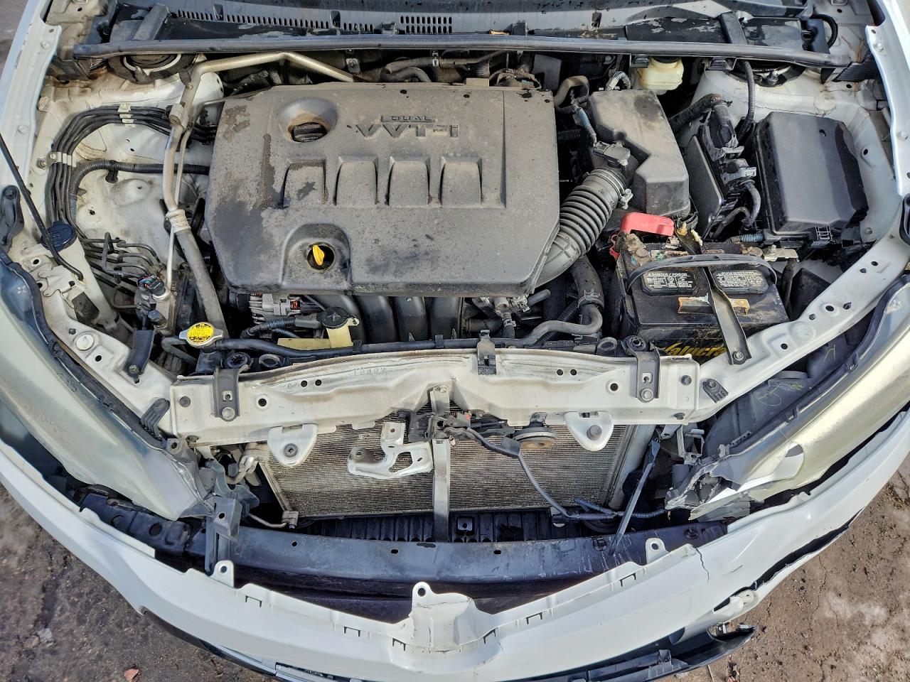 Toyota Corolla L Image 10