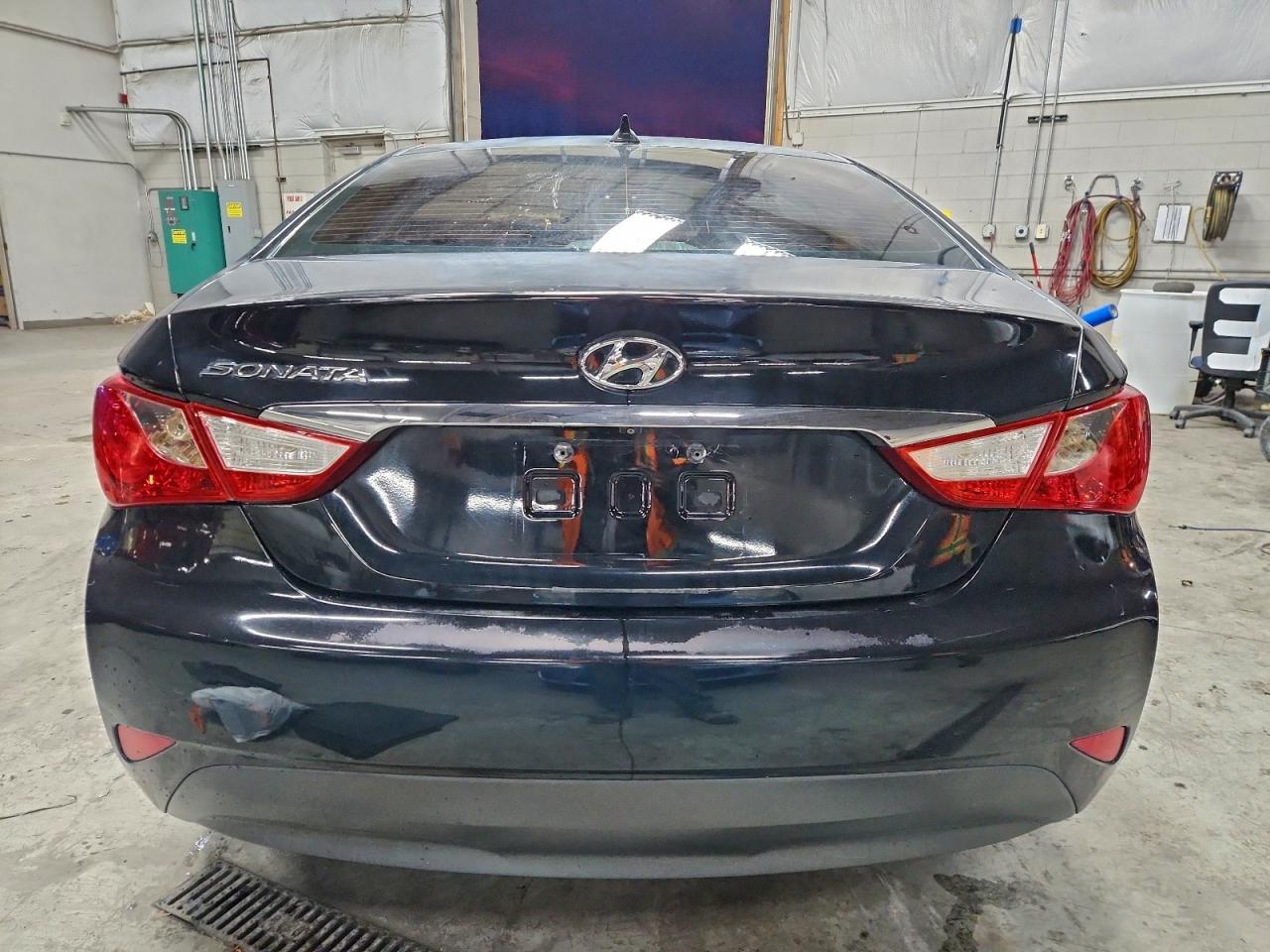 Hyundai SONATA Gls Image 7