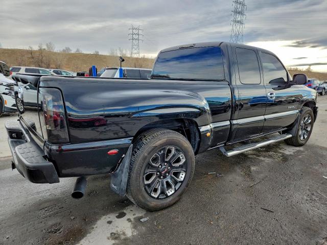 GMC Sierra K1500 Denali Image 2