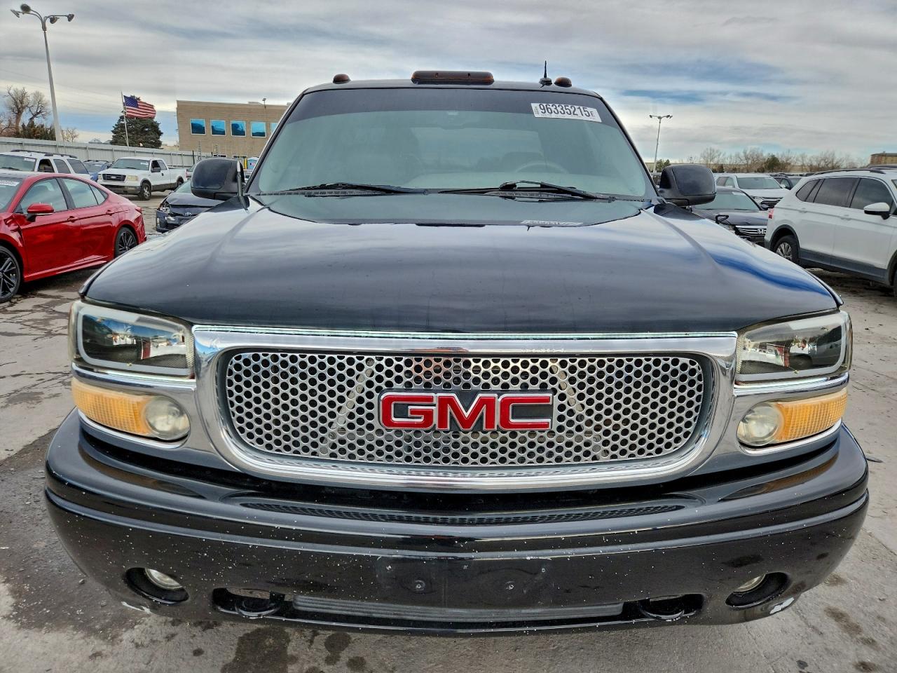 GMC Sierra K1500 Denali Image 10