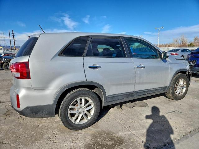 Kia Sorento Lx Image 2