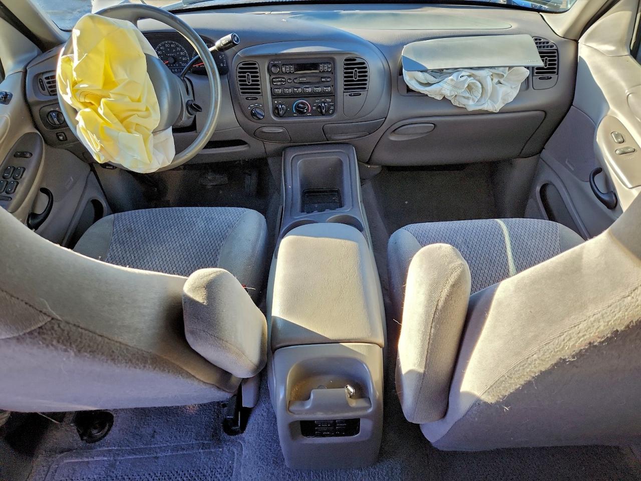 Ford Expedition Image 11