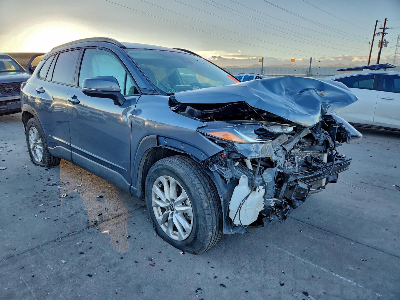 Toyota Corolla Le Image 9