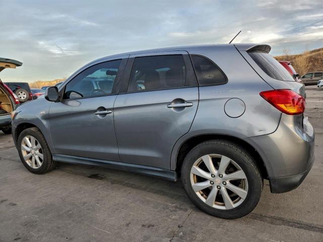 Mitsubishi Outlander Es Image 2