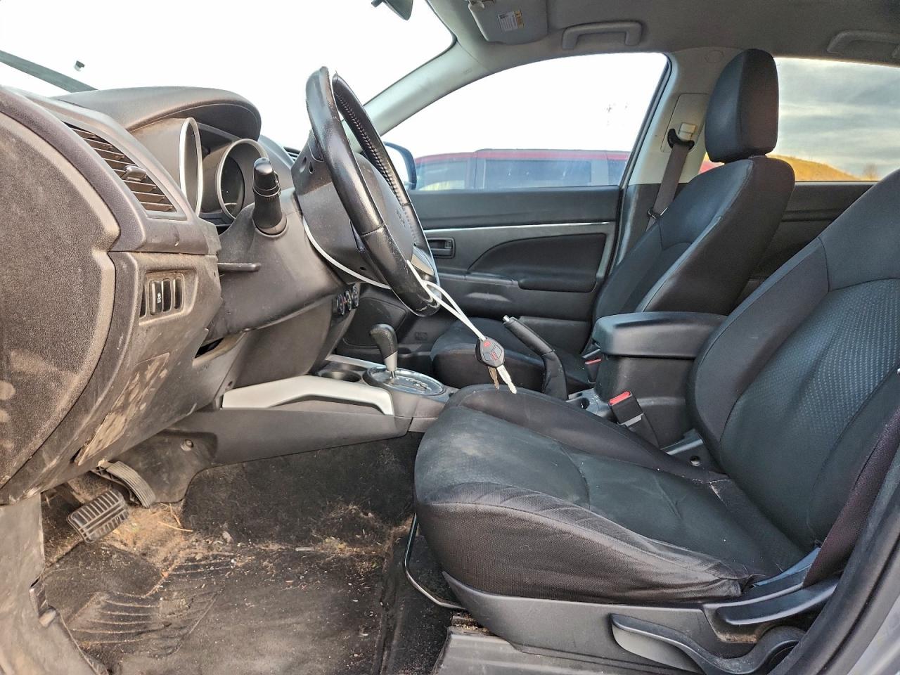 Mitsubishi Outlander Es Image 8