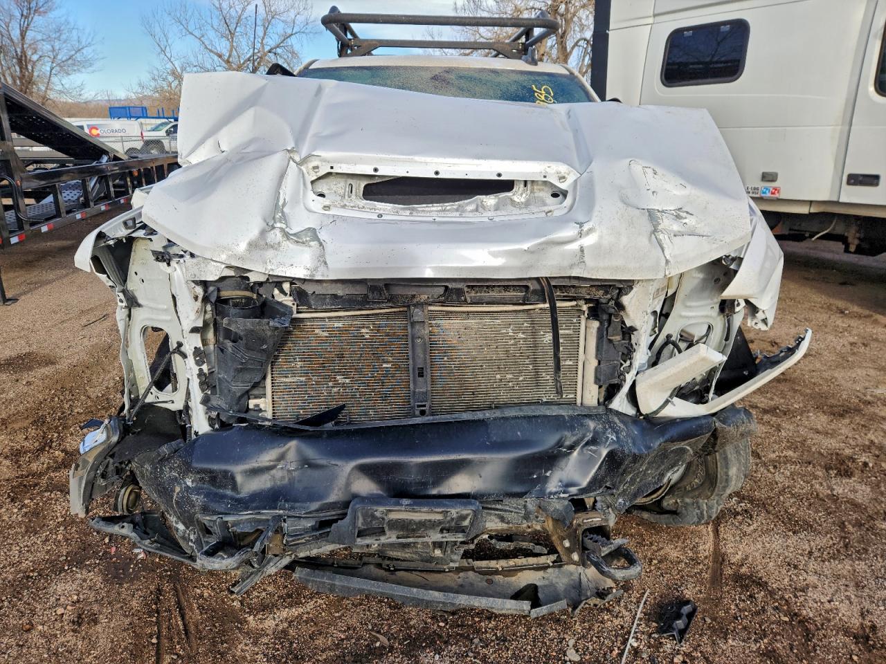 Chevrolet Silverado K2500 Heavy Duty Image 9