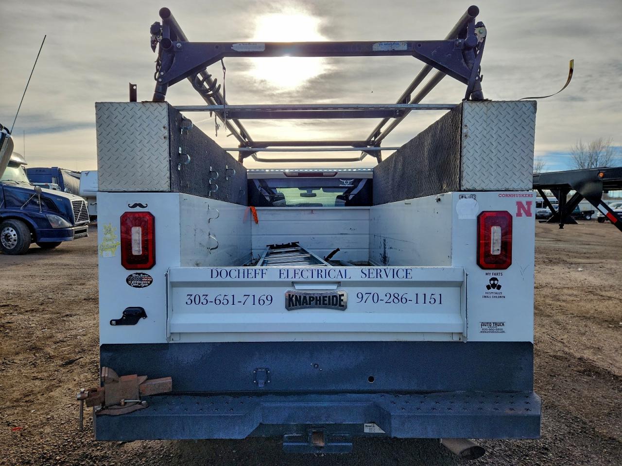 Chevrolet Silverado K2500 Heavy Duty Image 8