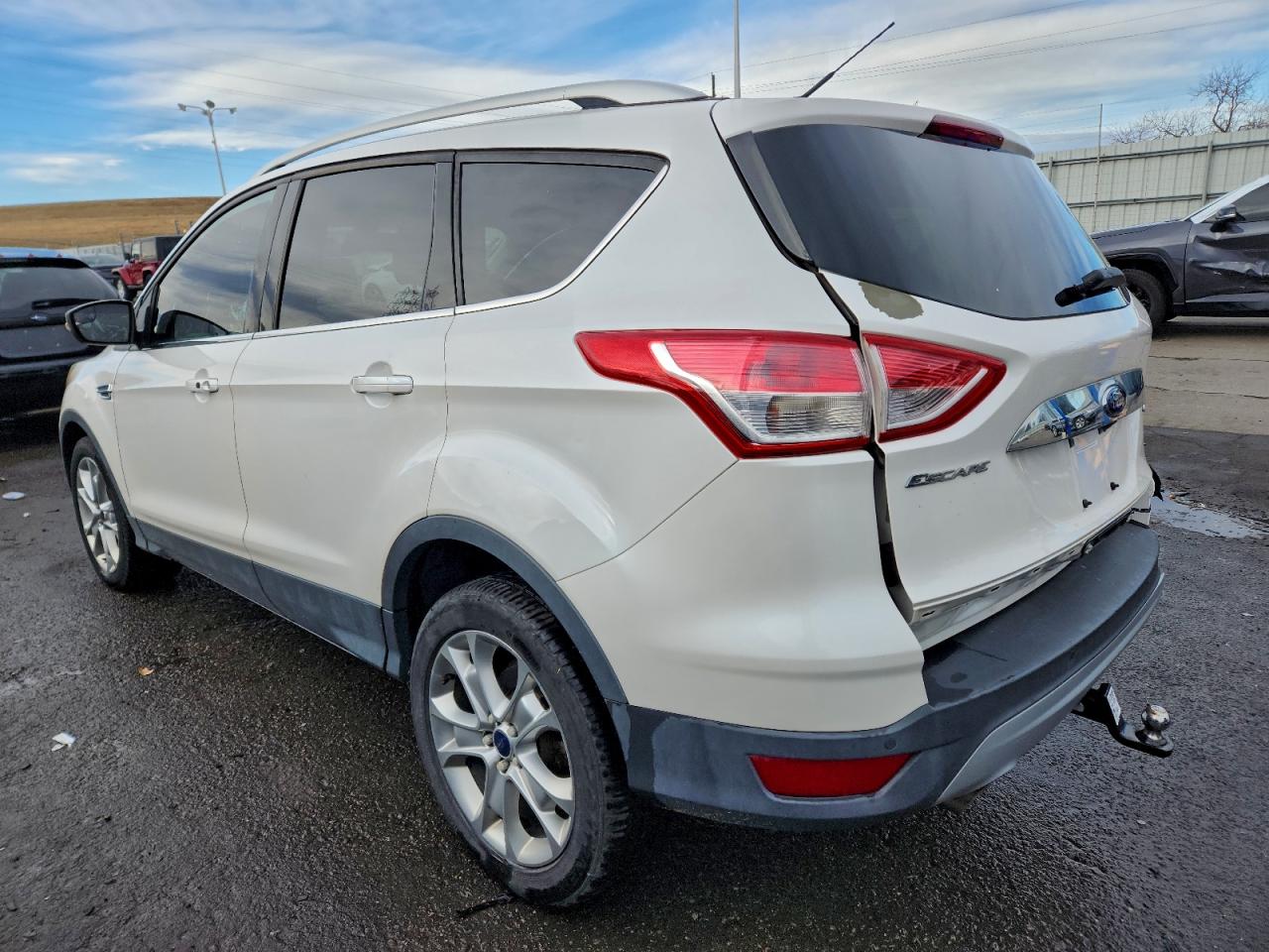 Ford Escape Titanium Image 2