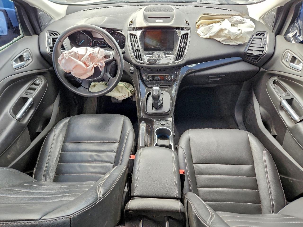 Ford Escape Titanium Image 13