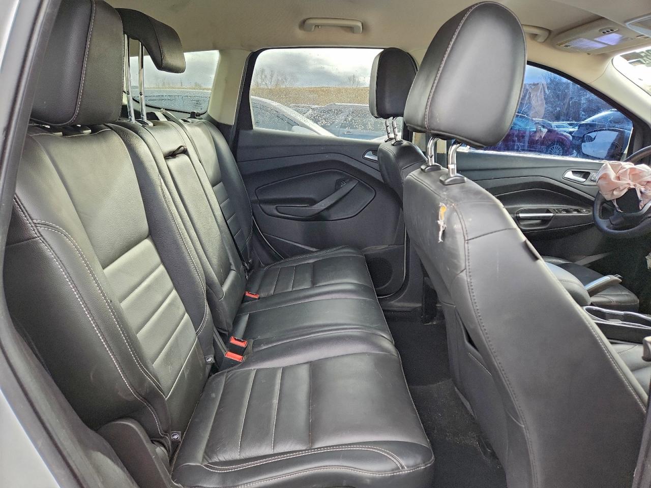 Ford Escape Titanium Image 7