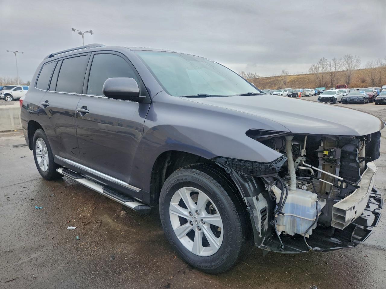 Toyota Highlander Base Image 7
