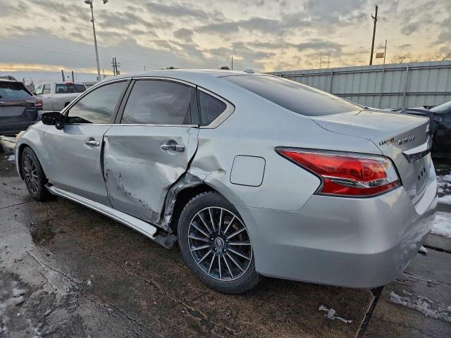 Nissan Altima 2.5 Image 6