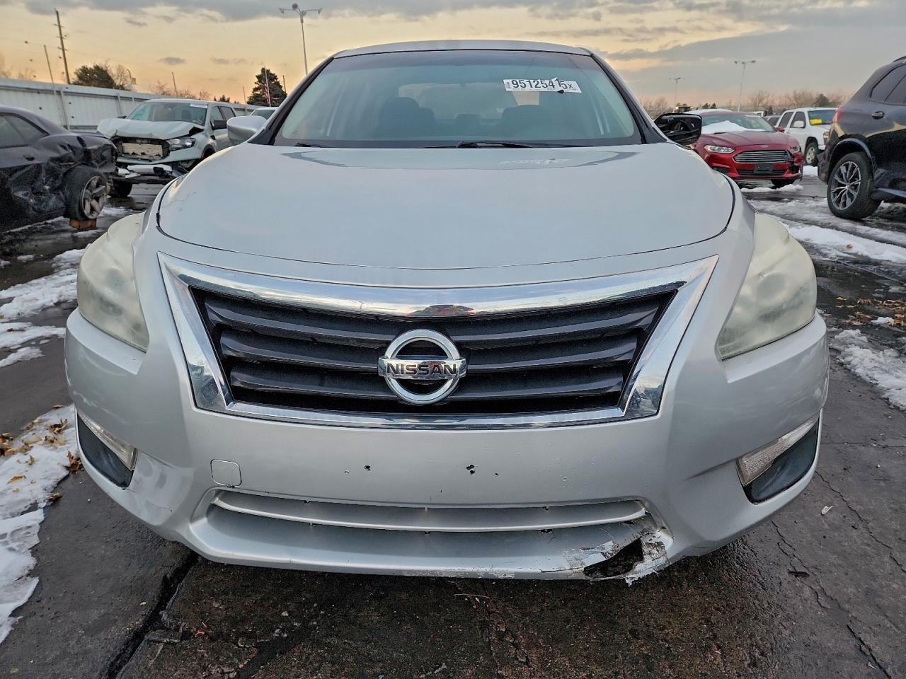 Nissan Altima 2.5 Image 5