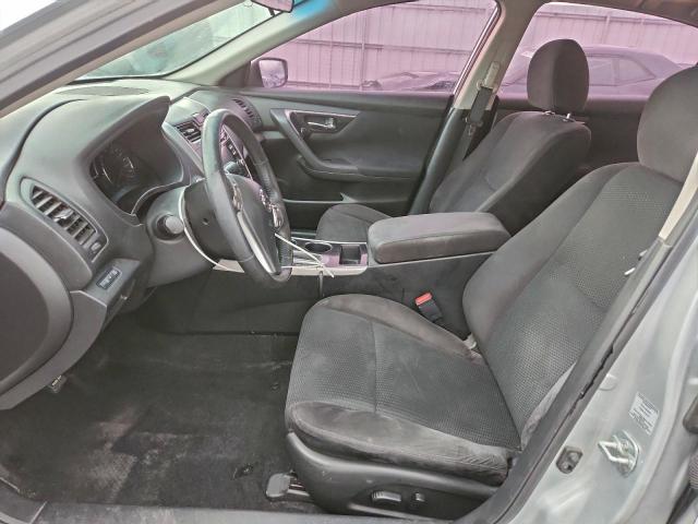 Nissan Altima 2.5 Image 9