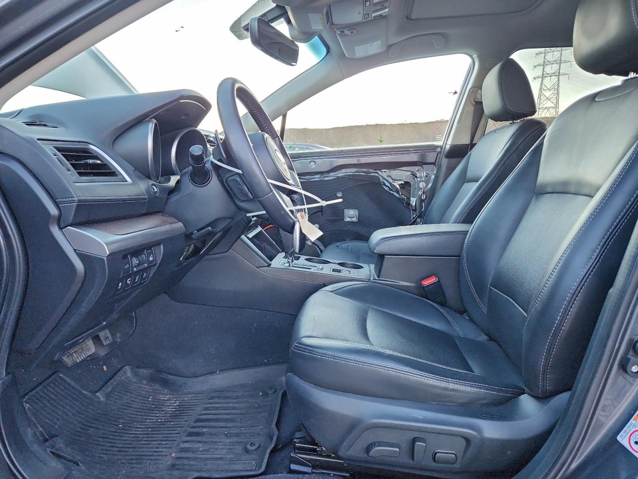 Subaru Outback 2.5i Limited Image 7