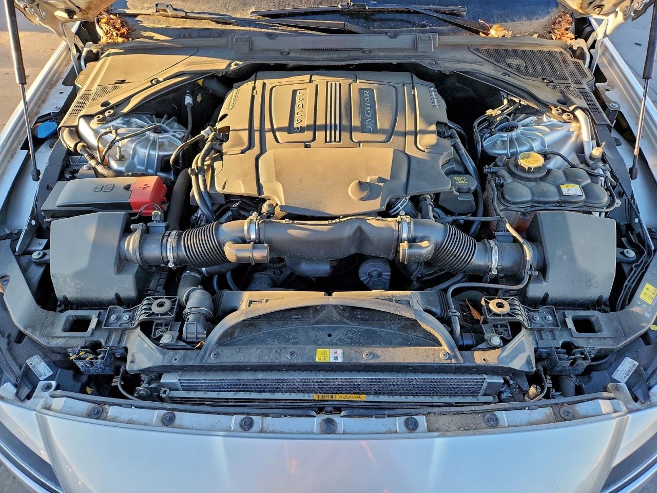 Jaguar XF Prestige Image 7