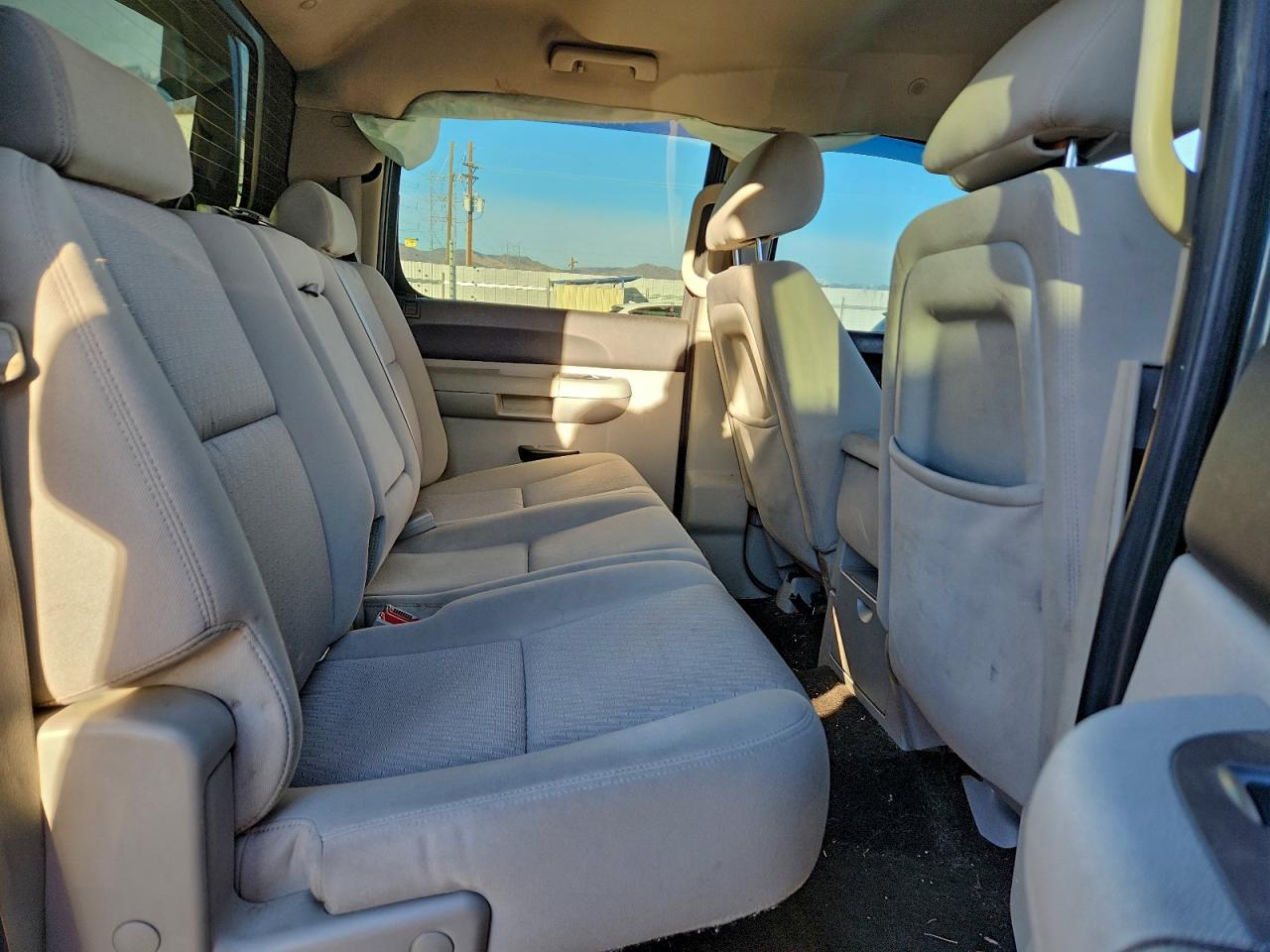 Chevrolet Silverado K1500 Lt Image 11