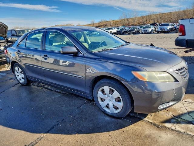 Toyota Camry Base Image 3