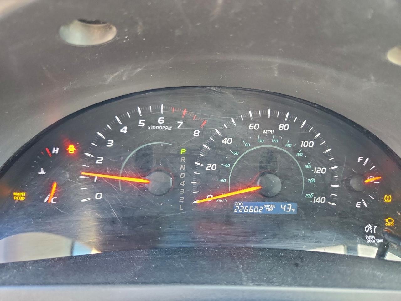 Toyota Camry Base Image 10